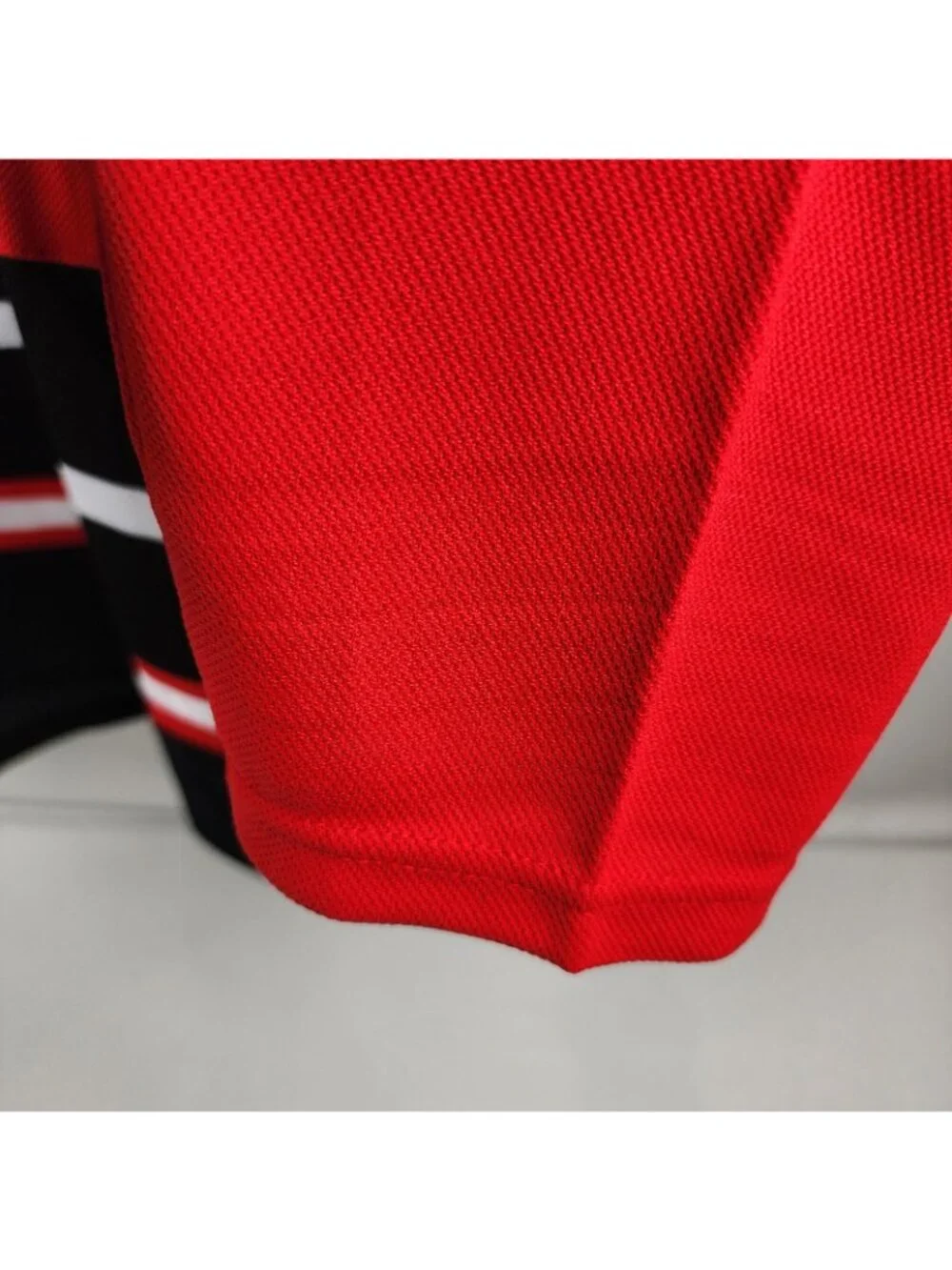adidas Jersey Men 54 Retro Red Black NHL Chicago Blackhawk Kirby Dach #77 NWT